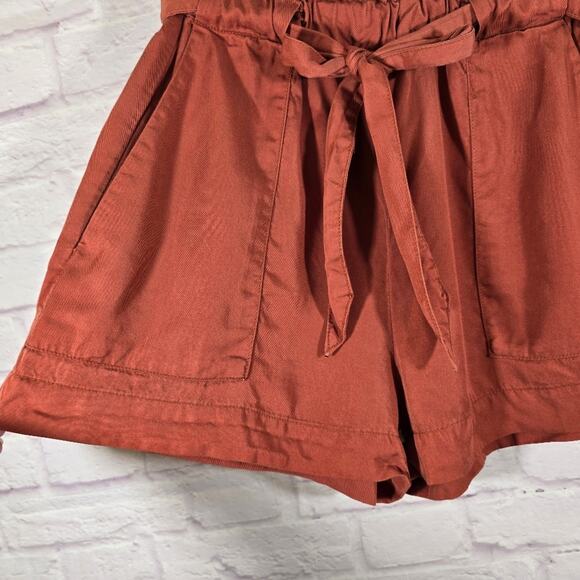 M H&M Conscious Women's Rust Orange Paperbag Belted Shorts Size 6 Patch Pockets - Picture 3 of 9